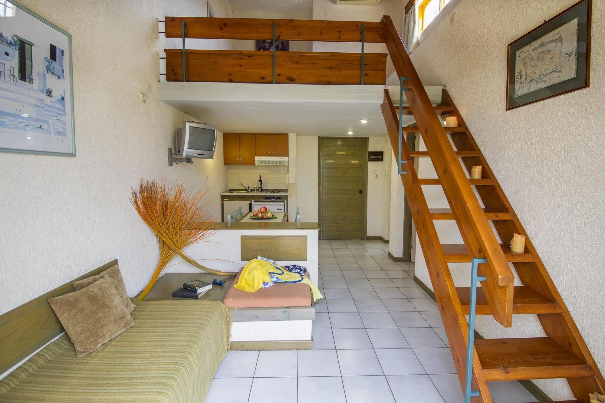 Lycasti Maisonettes Tavronitis  Exterior photo